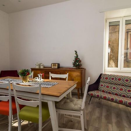 Bed and Breakfast Giu Al Centro Neapel Exterior foto
