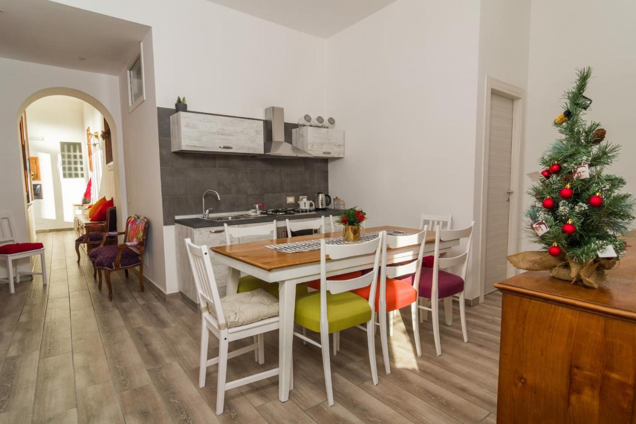 Bed and Breakfast Giu Al Centro Neapel Exterior foto
